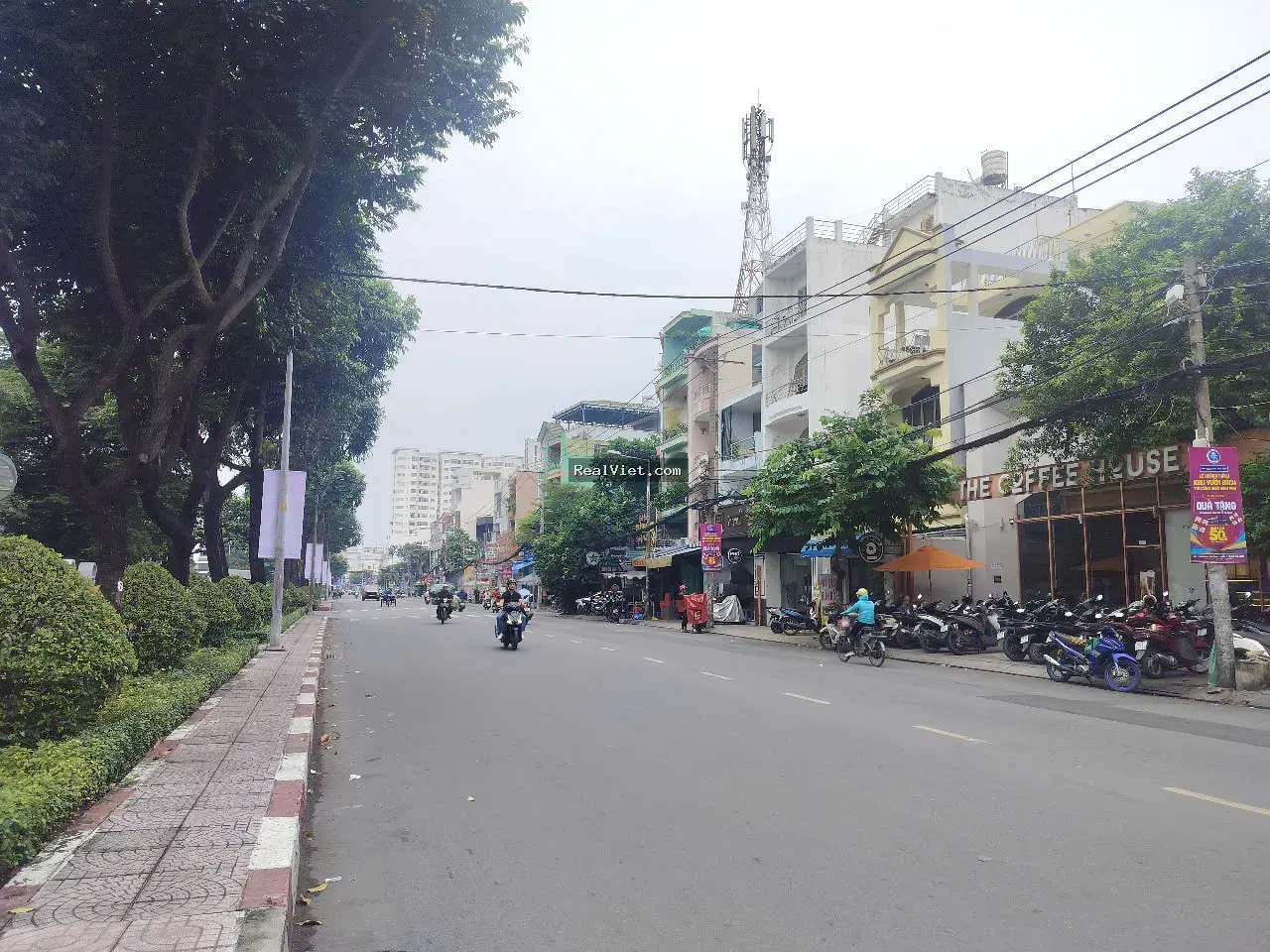 Bán Nhà Phố Tại TP. Hồ Chí Minh, 120M², Mức Giá 120 Tỷ, Vị Trí Thuận