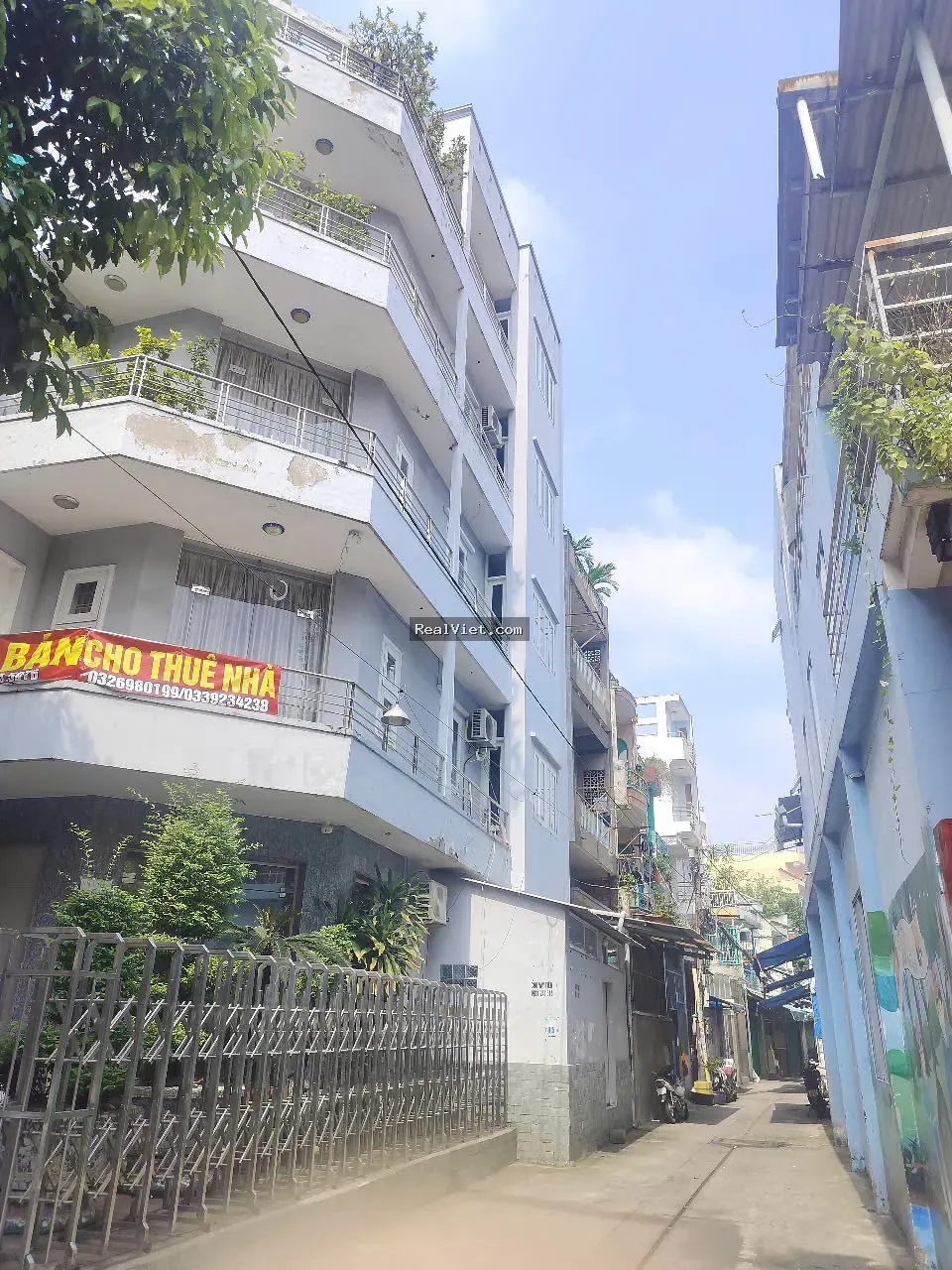Bán Nhà Phố Nội Thất Nội Thất Đầy Đủ, TP. Hồ Chí Minh, 120M²