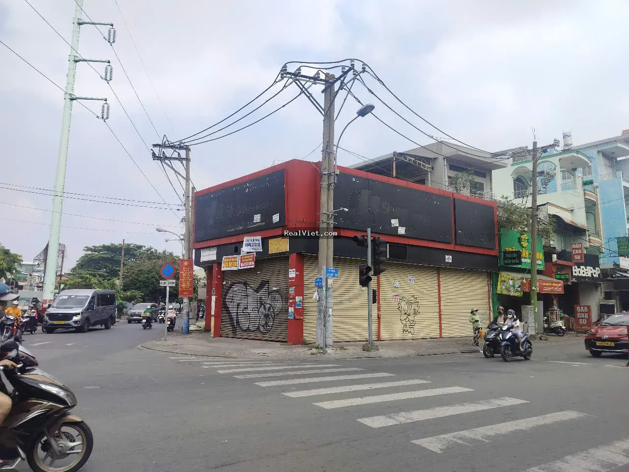 Bán Nhà Phố Nội Thất Nội Thất Đầy Đủ, TP. Hồ Chí Minh, 120M²