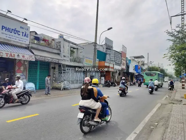 Bán Nhà Phố Đường Nguyễn Gia Trí, TP. Hồ Chí Minh, 100M², Giá 50 Tỷ